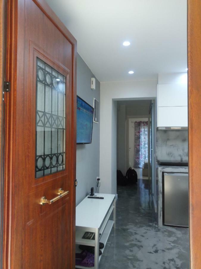 New Apartment With A Separate Entrance Near The Subway. 아테네 외부 사진